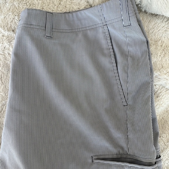 Cool Right Pinstripe Active Short - Picture 6 of 9